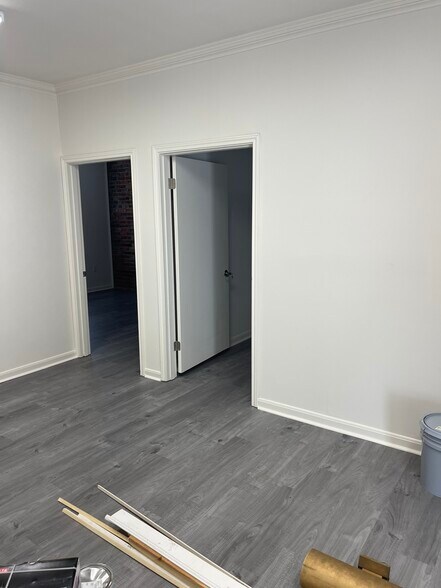 More Photos Of 11603 Newcastle Ave, Baton Rouge Office For Lease