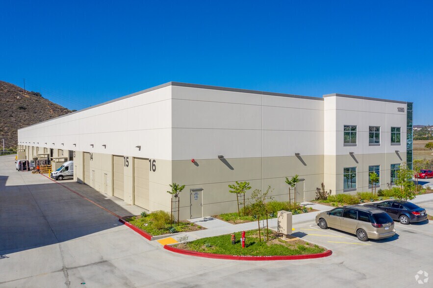 More Photos Of 10050 Marathon Pky, Lakeside Warehouse For Lease