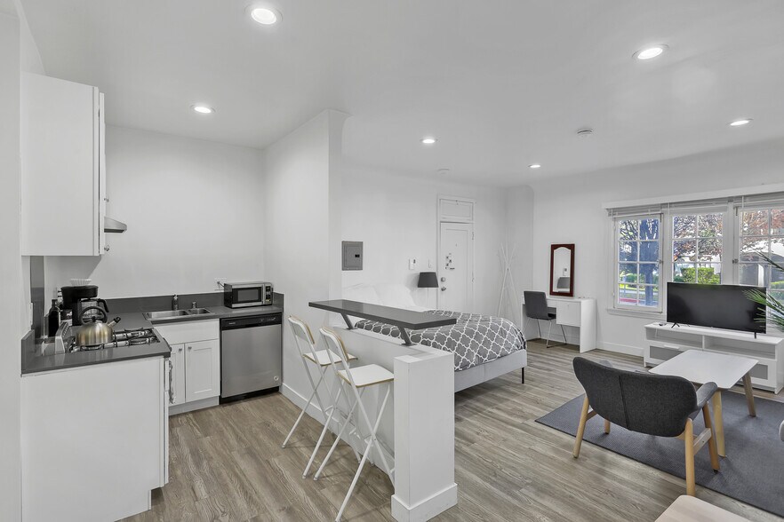 More Photos Of 121 S Elm Dr, Beverly Hills Apartments For Sale