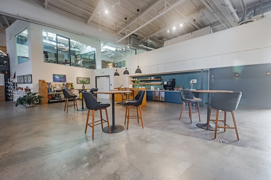 More Photos Of 13335 Maxella Ave, Marina Del Rey Loft Creative Space For Lease