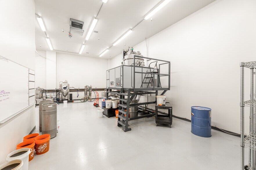 More Photos Of 1575 Crane Way, Sparks Warehouse For Lease