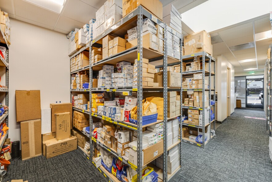 More Photos Of 780 Montague Expy, San Jose Showroom For Lease