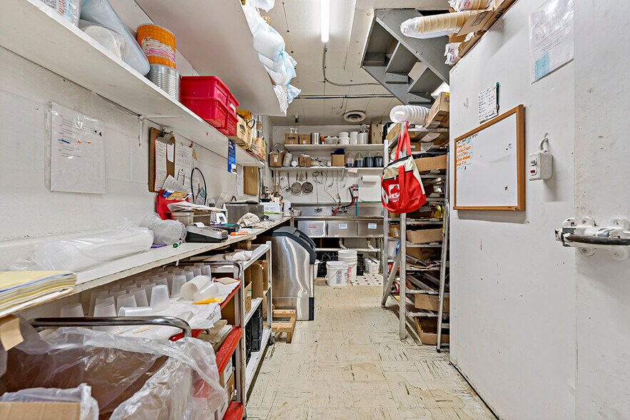 More Photos Of 321 N 4th St, Youngwood Freestanding For Sale