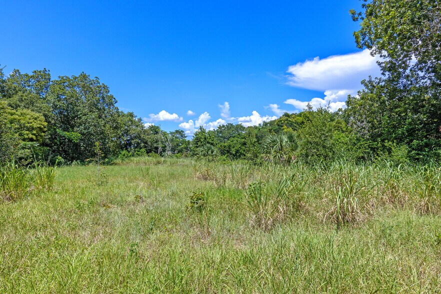More Photos Of 8th Street, Montverde Land For Sale
