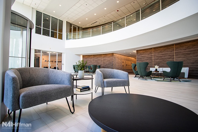 More Photos Of 535 E Diehl Rd, Naperville Office For Lease