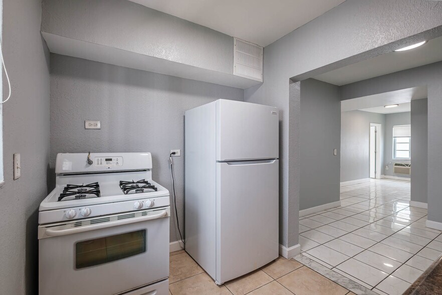 More Photos Of 951 Jefferson Ave, Miami Beach Multifamily For Sale