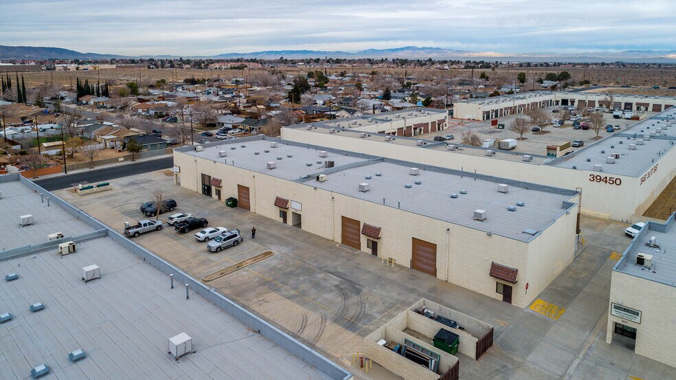 More Photos Of 39360 3rd St E, Palmdale Warehouse For Sale