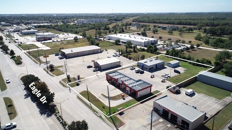 More Photos Of 11515 Eagle Dr, Mont Belvieu Carwash For Sale