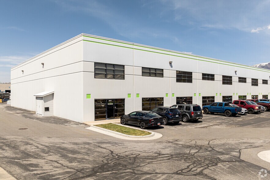 More Photos Of 695 N Kays Dr, Kaysville Industrial For Sale