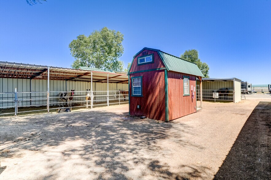 More Photos Of 7950 N Coyote Springs Rd, Prescott Valley Horse Stables For Sale