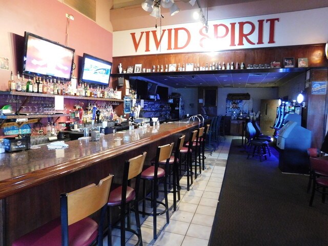 More Photos Of 900 N Union St, Dwight Restaurant For Sale