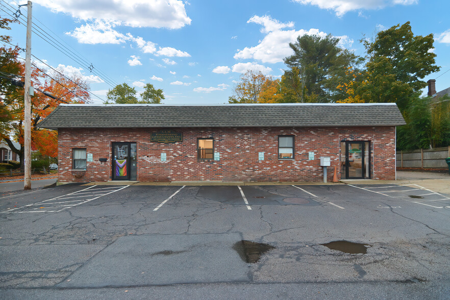 Primary Photo Of 19 Exchange St, Holliston Office For Sale