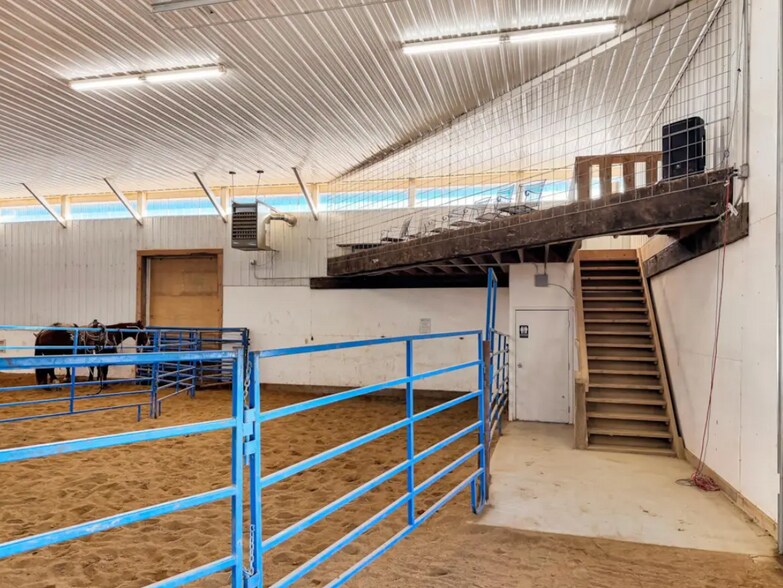 More Photos Of 1527 41st St, Edgerton Horse Stables For Sale