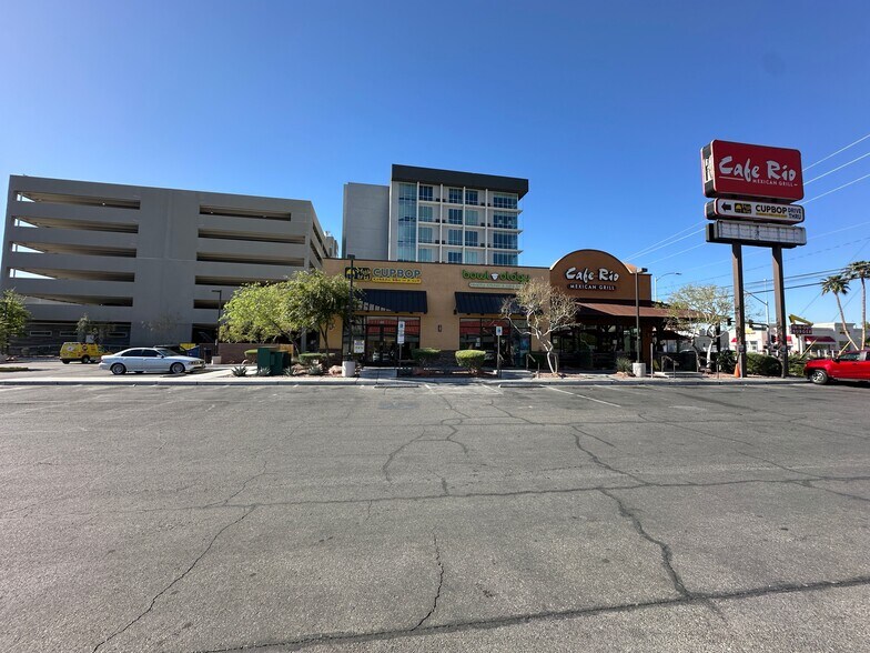 More Photos Of 4680 S Maryland Pky, Las Vegas Restaurant For Lease