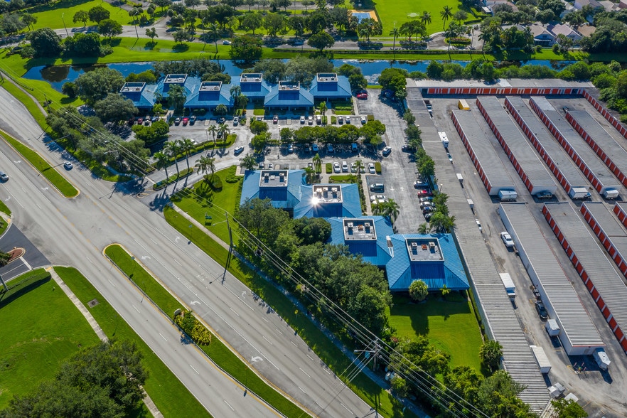 More Photos Of 5100 W Copans Rd, Margate Office For Lease