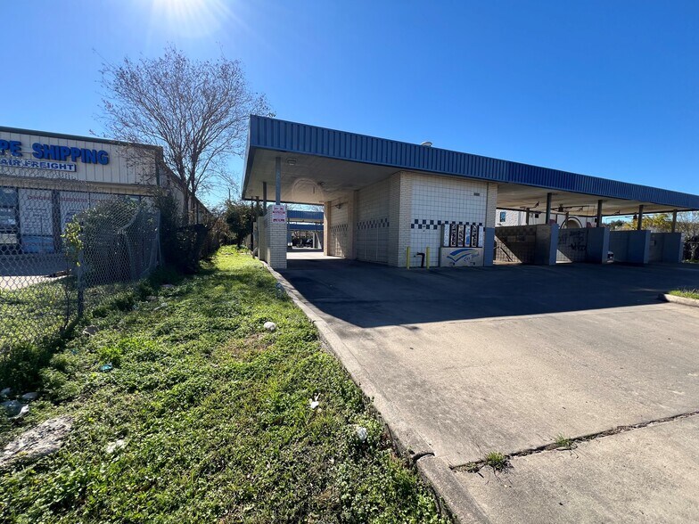 More Photos Of 12133 Beechnut St, Houston Carwash For Sale