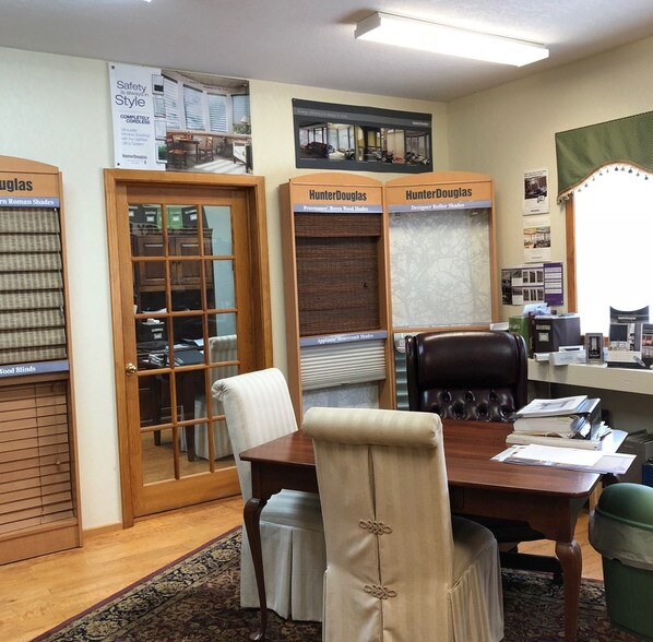 More Photos Of 225 SE 21st St, Grand Rapids Storefront Retail Office For Sale