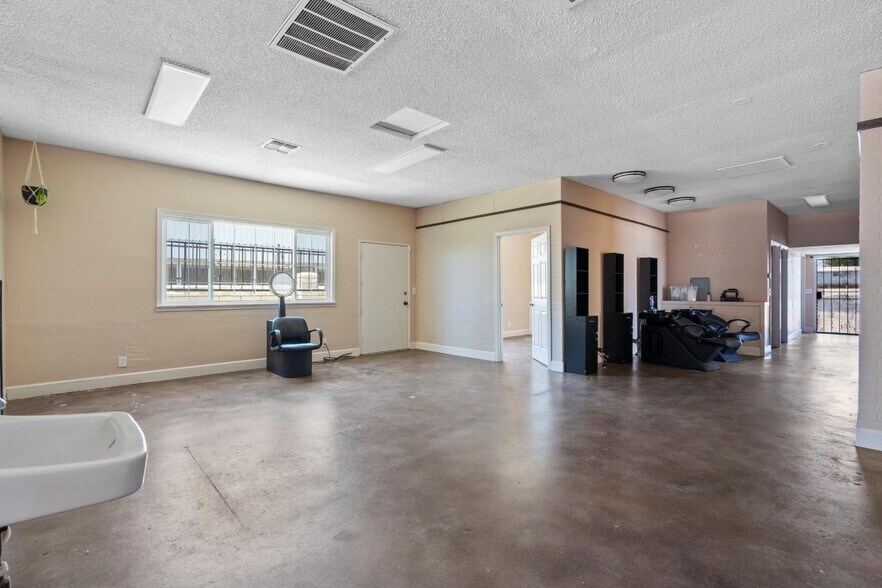 More Photos Of 4141 E Gettysburg Ave, Fresno Freestanding For Sale