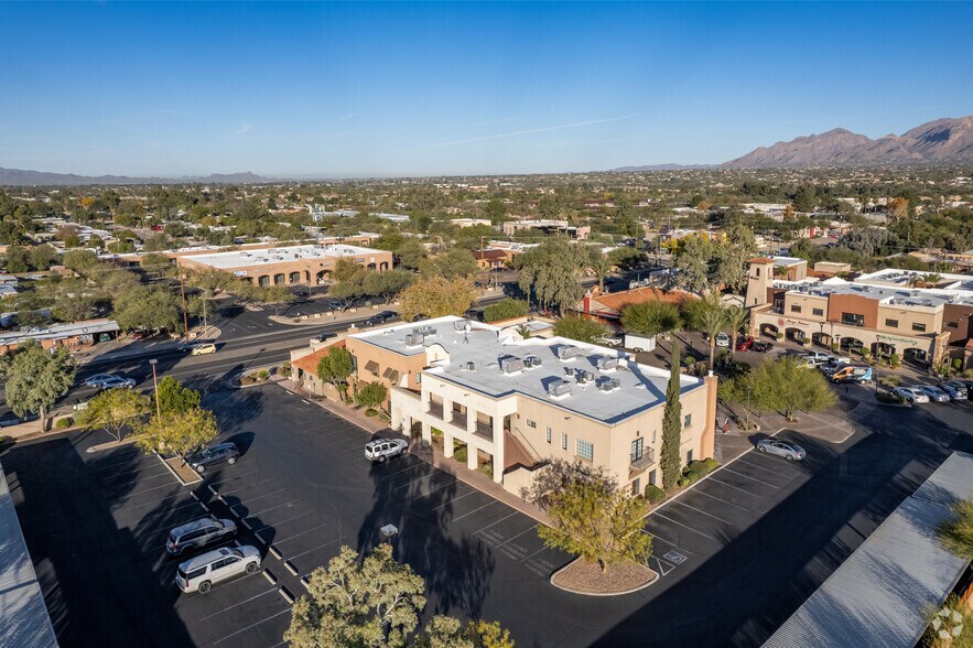 More Photos Of 2970 N Swan Rd, Tucson Unknown For Lease