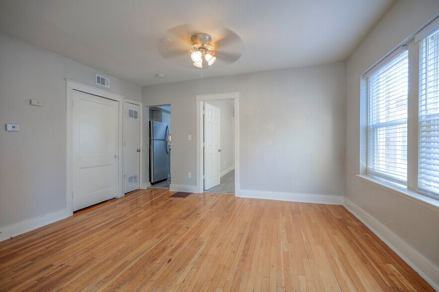 More Photos Of 4017-4023 Harrison St, Kansas City Apartments For Sale