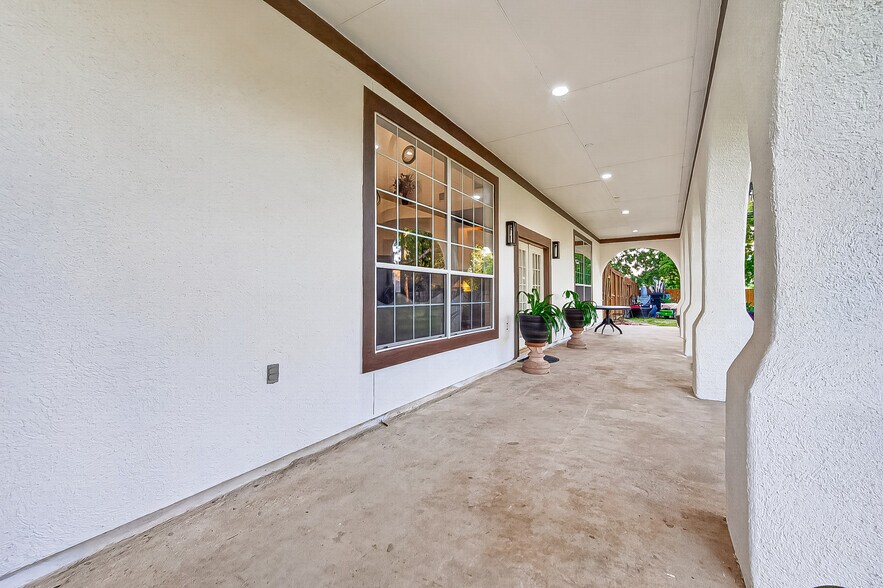 More Photos Of 21832 Rayford Rd, Humble Office For Sale