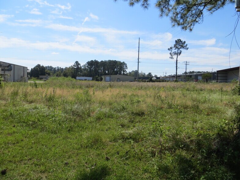 More Photos Of 632 Campbell St, Thomasville Manufacturing For Sale