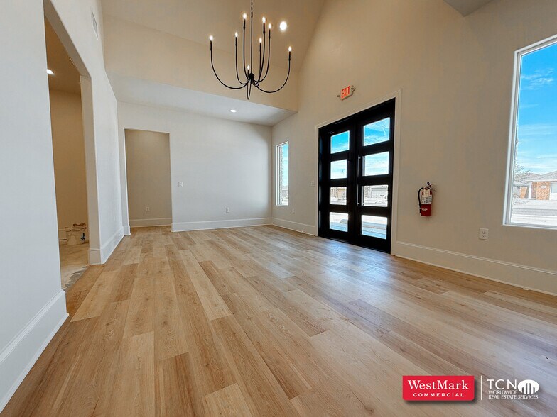 More Photos Of 6301-6303 79th Street, Lubbock Office For Lease