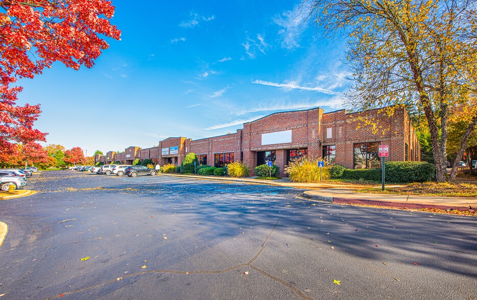 Primary Photo Of 430 Roper Mountain Rd, Greenville Office For Lease