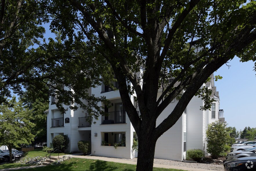 More Photos Of 100 Elena St, Cranston Apartments For Sale