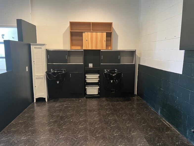 More Photos Of 741-745 Cooper, Yuba City Office For Lease