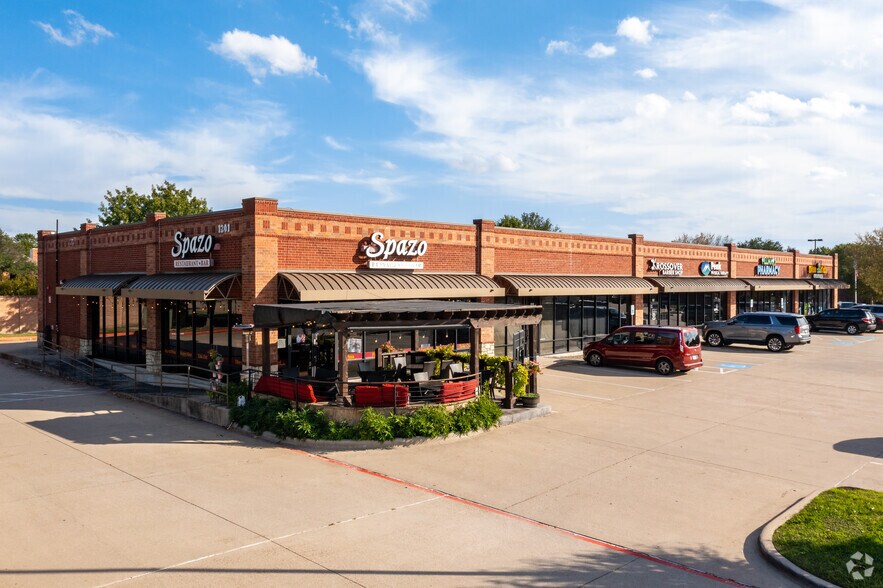 Primary Photo Of 1201 W McDermott Dr, Allen Unknown For Lease