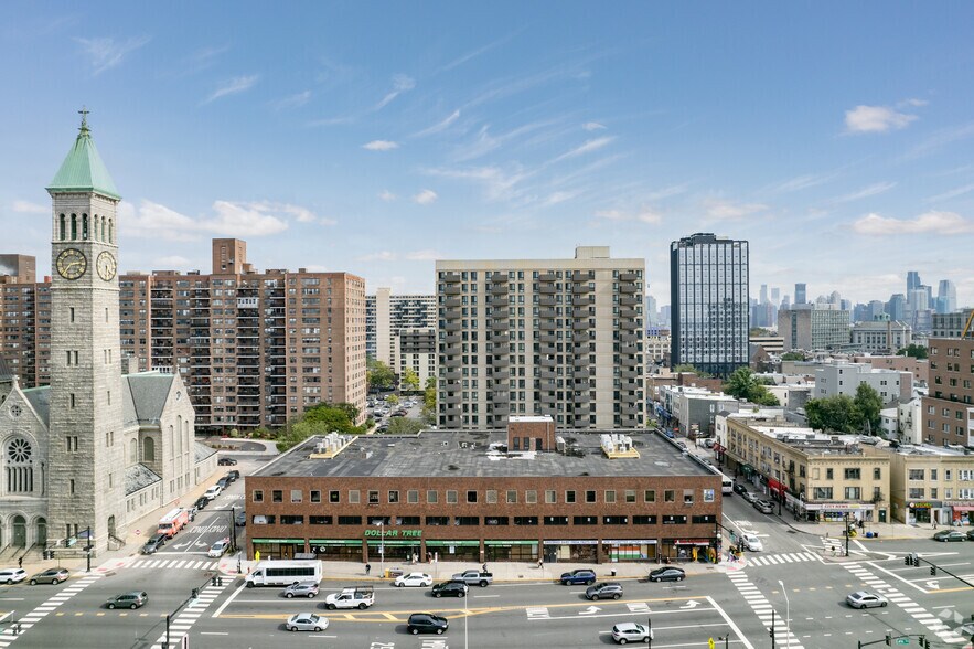 More Photos Of 3000 Kennedy Blvd, Jersey City Office For Lease
