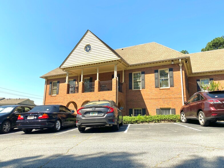 More Photos Of 1776 Old Spring House Ln, Dunwoody Medical For Lease