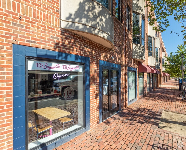 More Photos Of 1101 King St, Alexandria Apartments For Lease