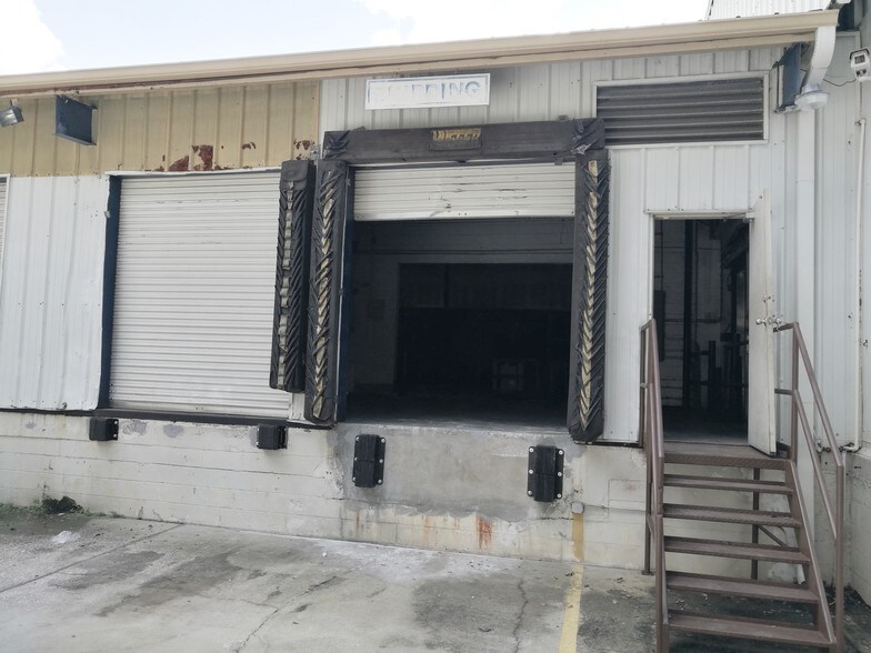 More Photos Of 1331 Gunn Hwy, Odessa Warehouse For Sale