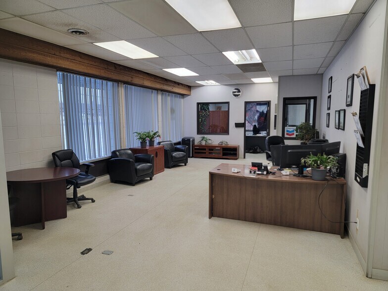 More Photos Of 9410 Milwaukee Way, Prince George Distribution For Lease