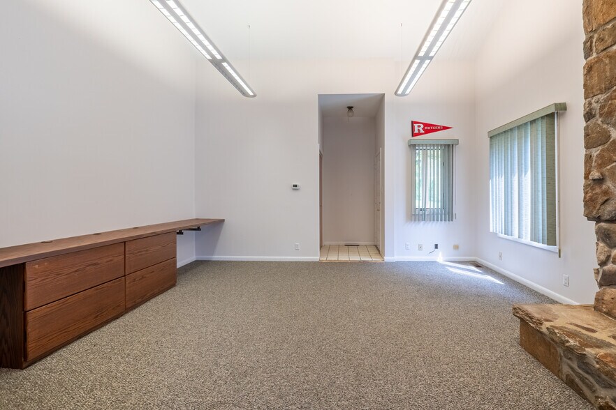 More Photos Of 1117 E Landis Ave, Vineland Office Residential For Lease