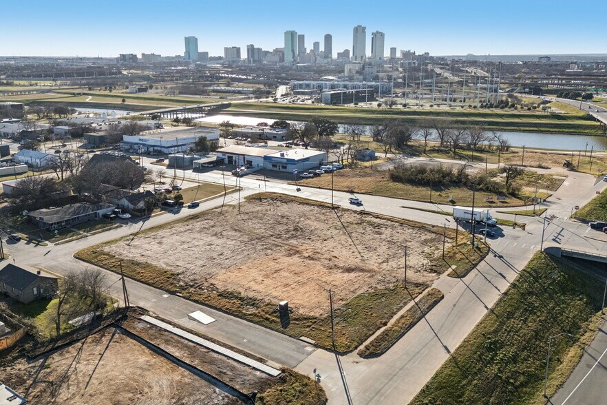 Primary Photo Of 2620 Airport fwy, Fort Worth Land For Sale
