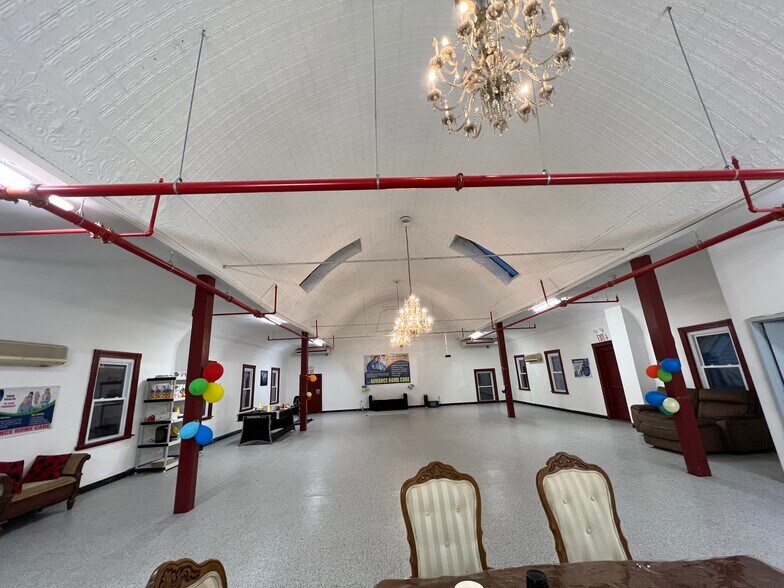 More Photos Of 9021 160th St, Jamaica Storefront Retail Office For Lease