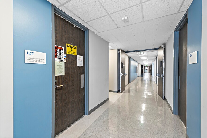 More Photos Of 15243 Vanowen St, Van Nuys Medical For Lease