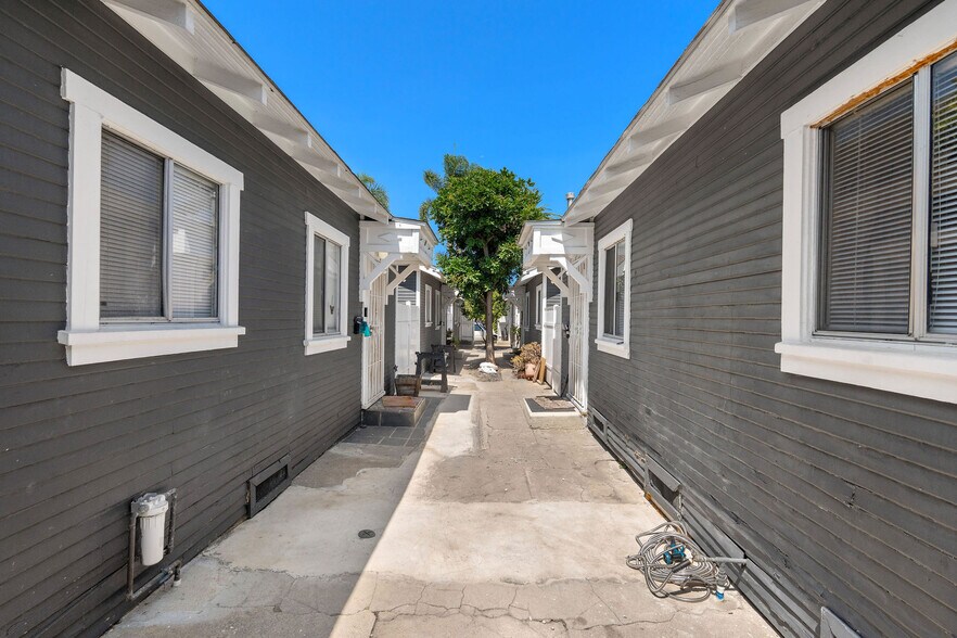 More Photos Of 1424 Coronado Ave, Long Beach Apartments For Sale