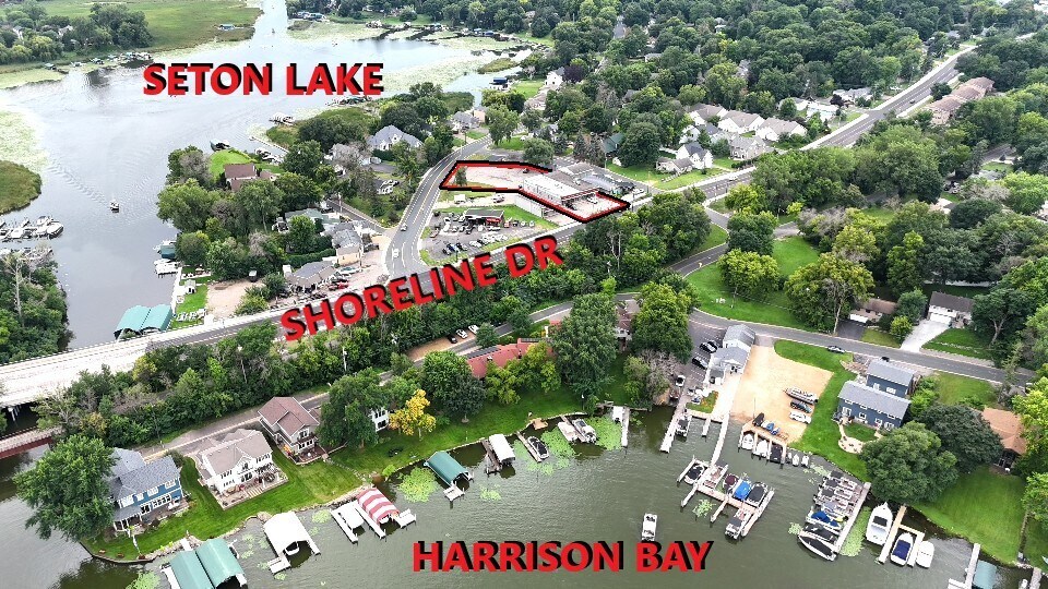 Primary Photo Of 4851 Shoreline Dr, Mound Freestanding For Sale