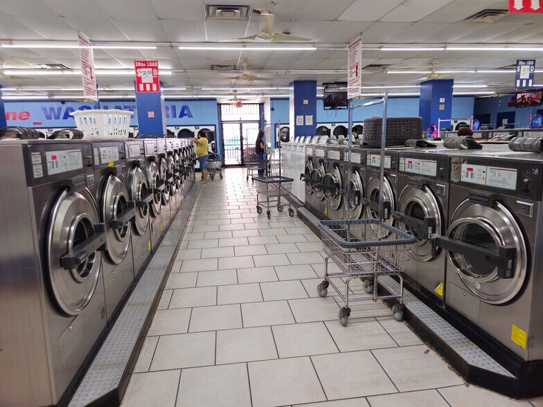 More Photos Of 16282 Imperial Valley Dr, Houston Freestanding For Sale