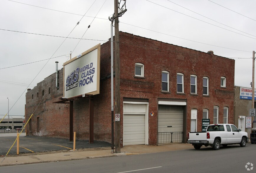 More Photos Of 1618 Wyoming St, Kansas City Warehouse For Lease