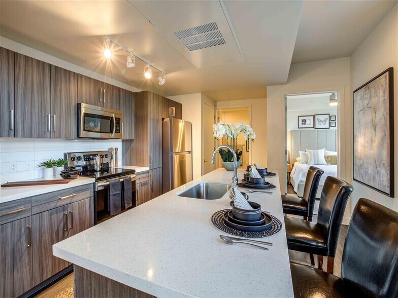 More Photos Of 1505 N Central Ave, Phoenix Apartments For Lease