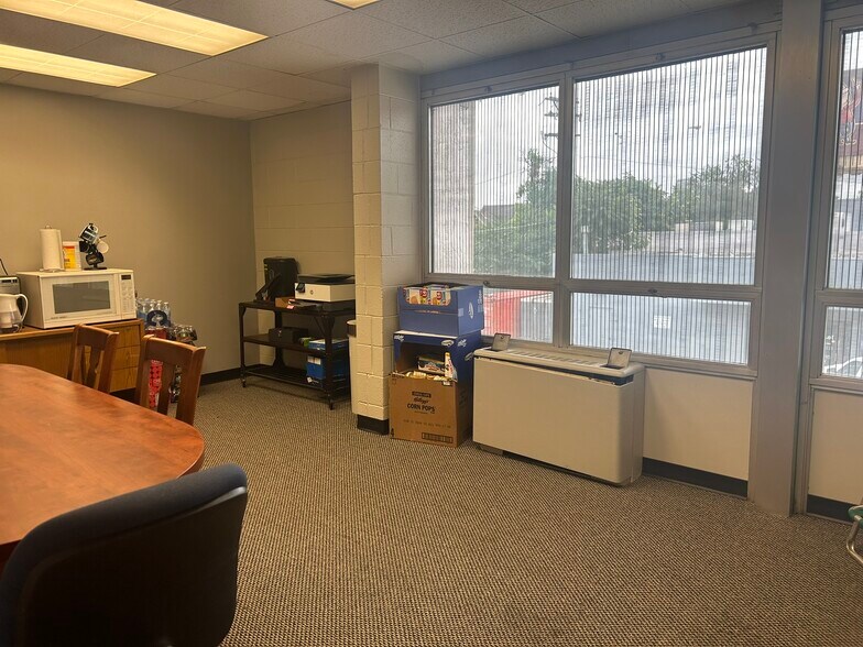 More Photos Of 1915-1919 E Colfax Ave, Denver Office For Sale