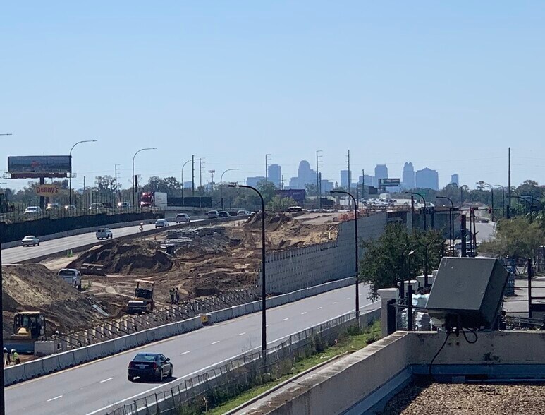 More Photos Of 5405 Diplomat Cir, Orlando Loft Creative Space For Lease