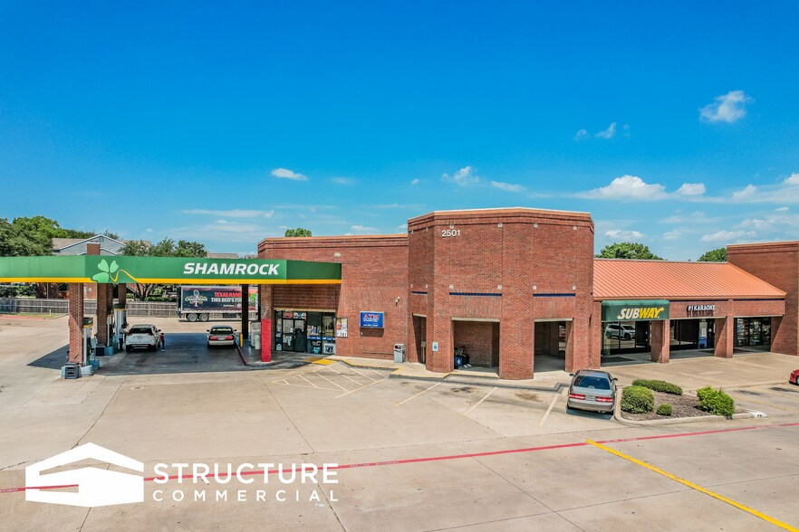 More Photos Of 2505-2525 E Arkansas Ln, Arlington Freestanding For Sale