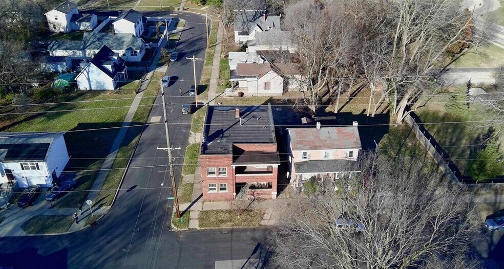 More Photos Of 919 W 3rd St, Peoria Apartments For Sale