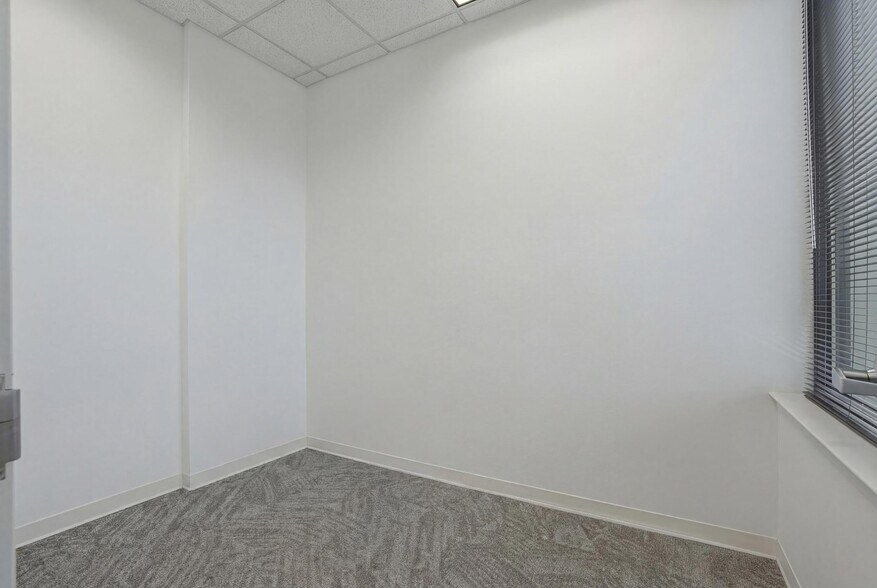 More Photos Of 1125 Legacy Dr, Frisco Office For Lease